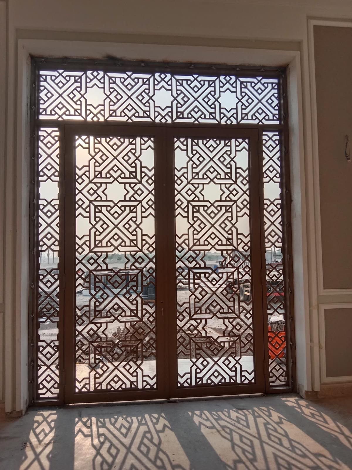 باب حديد ليزر في حي الربيع - الرياض