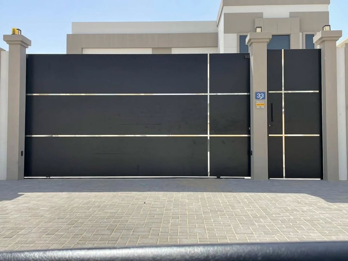 أبواب الحديد المفصلية للفلل في الرياض - دليل اختيار التصميم والخامة المناسبة 0500559754
