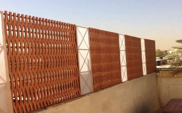 سور خشبي للفيلا - تركيب سواتر فلل فاخرة بخشب أرز أحمر وسواتر التيك مع ضمان 10 سنوات
