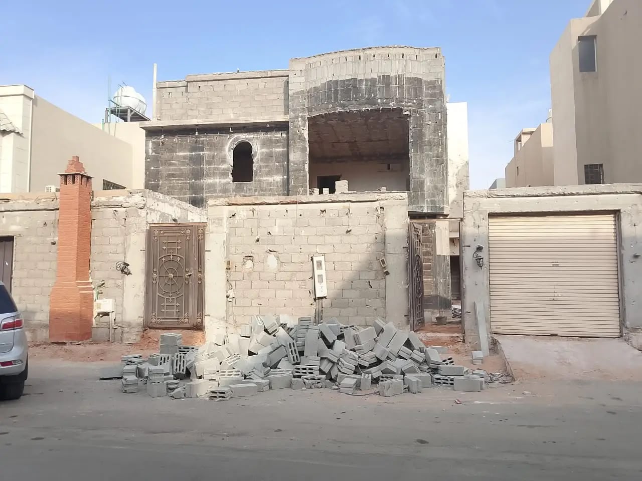 تجديد وإصلاح المباني بالرياض - ترميم واجهات وأسطح وعزل مع ضمان سنتين